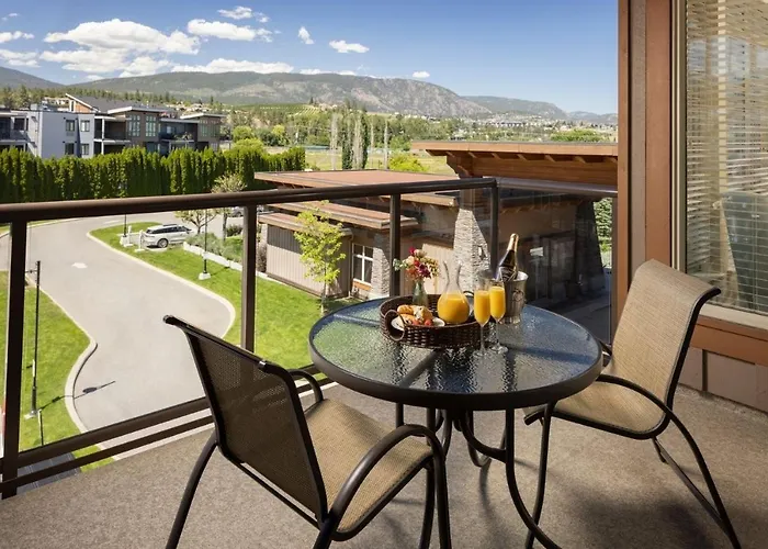 The Cove Lakeside Resort