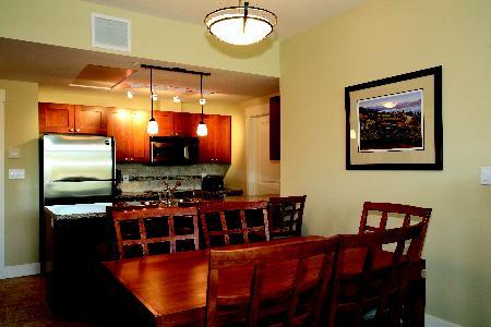 The Cove Lakeside 4*