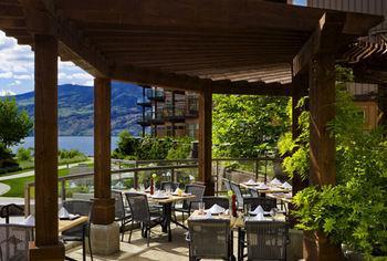 The Cove Lakeside 4*