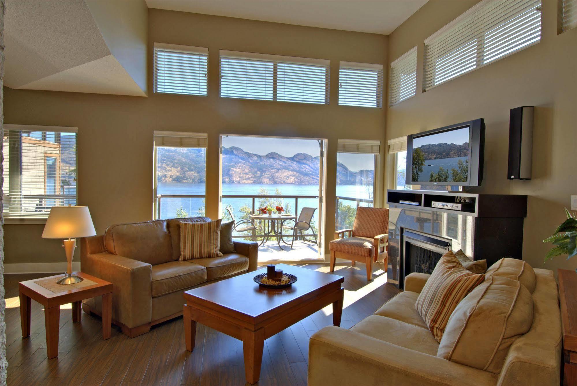 The Cove Lakeside 4*