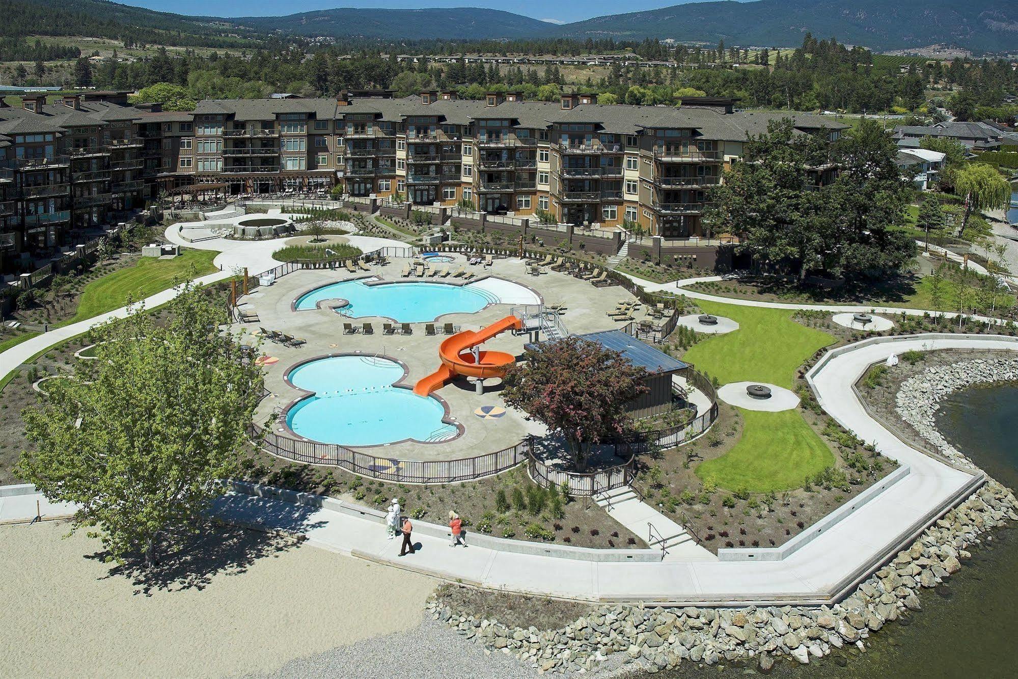 The Cove Lakeside 4* West Kelowna